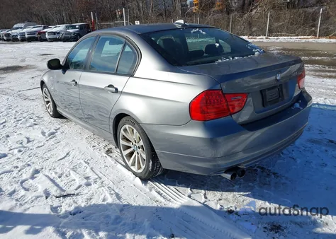 2011 BMW 328I xDrive из США, поврежденный, VIN WBAPK5C56BA661944